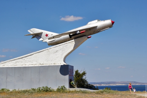 Памятник летчикам Великой Отечественной войны 