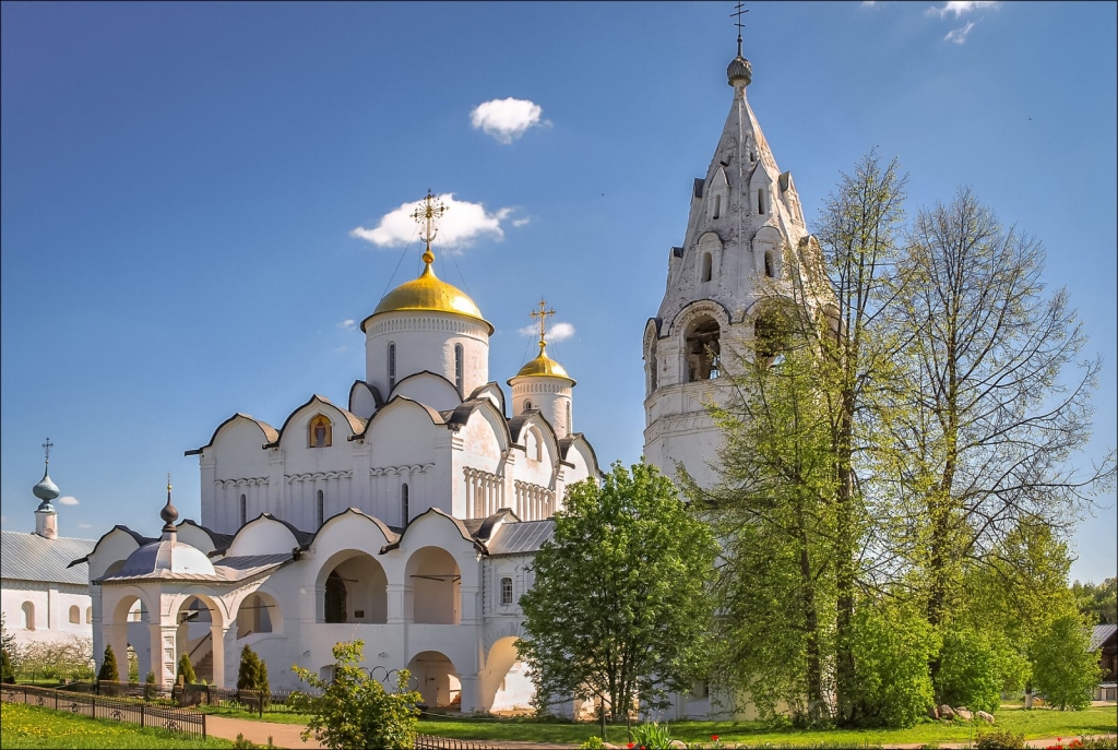 Покровский монастырь на берегу реки Каменки.jpeg